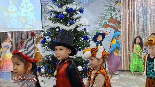 Детский новый год в стиле цирка смотреть онлайн