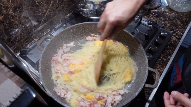 ПАСТА КАРБОНАРА С ТРЮФЕЛЕМ! ПРОСТОЙ И ВКУСНЫЙ #РЕЦЕПТ смотреть онлайн
