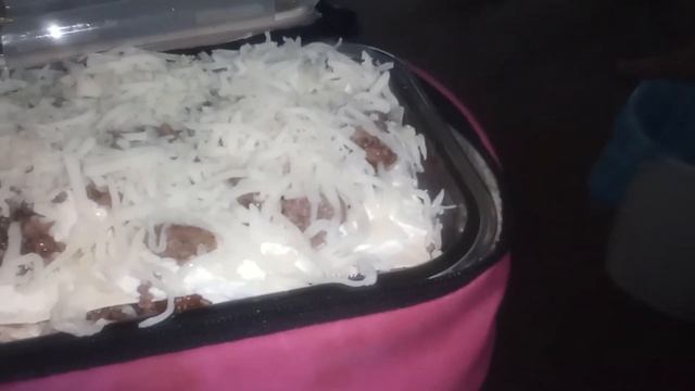 my homemade lasagna cooking in my hotlogic mini for dinner tonight смотреть онлайн