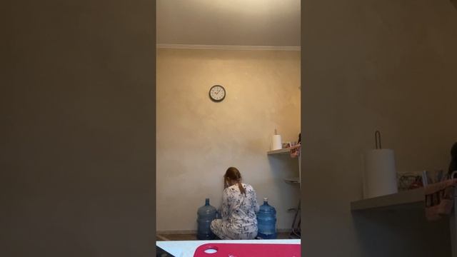 ✨Готовлю завтрак 🍳 сегодня: омоет с колбаской и сыром, тыквенная каша, чай с печеньками ✨ смотреть онлайн