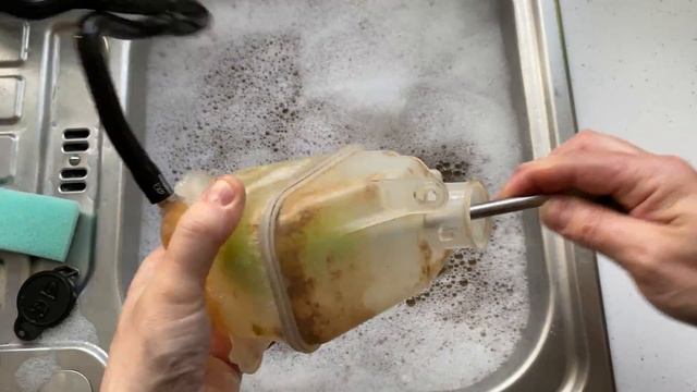 HOW TO clean your expansion tank BEST METHOD FOUND!!! смотреть онлайн