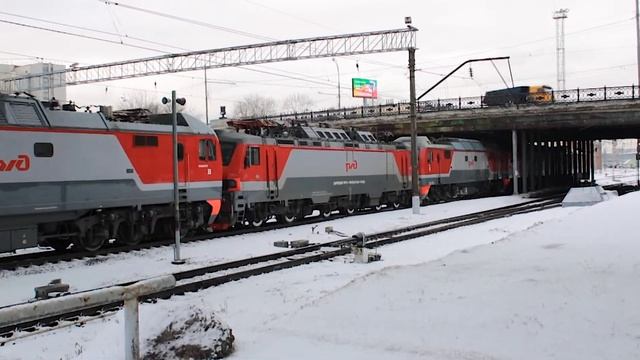 Сплотка электровозов ЭП2К-401, ЭП2К-452, ЭП2К-229, ЭП20-034, ЭП2К, ЭП2К-359. смотреть онлайн