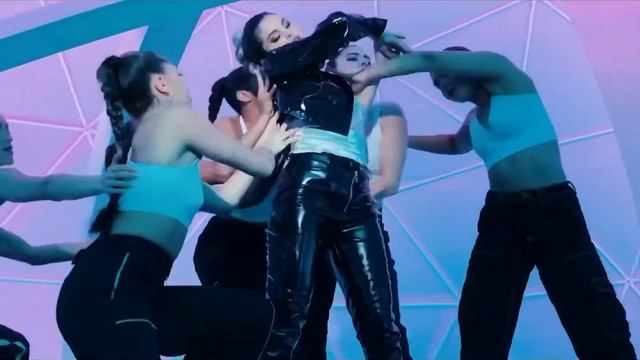 Selena-Gomes Look at her now 15 minute version