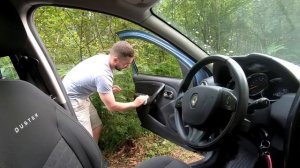 Рено Дастер, 33 колеса, разбили стекло в транспортной...