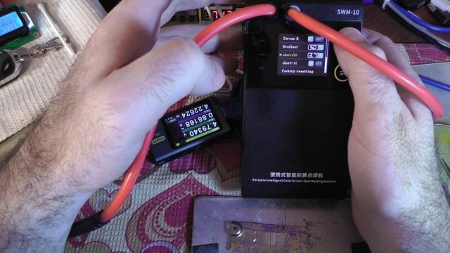 Прошиваю точечную сварку Fnirsi SMW-10, прошивкой V1.4, с сюрпризом!