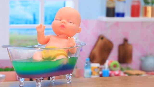 Кулинарный Челлендж с Фруктовым Желе! Забавная Идея Украшения Желе в МИНИАТЮРЕ! смотреть онлайн