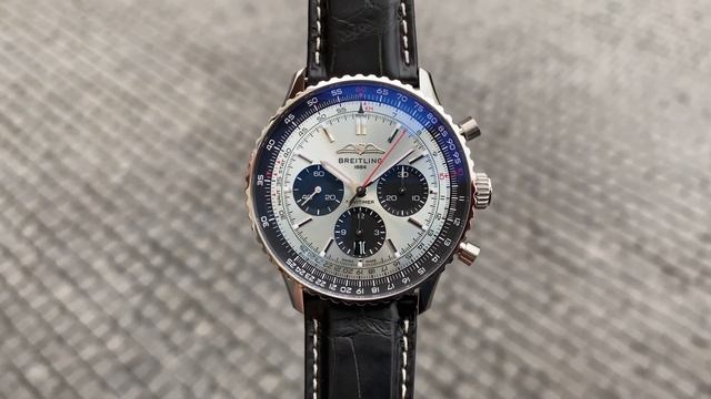 Breitling Navitimer B01 Chronograph 43 mm ice blue смотреть онлайн