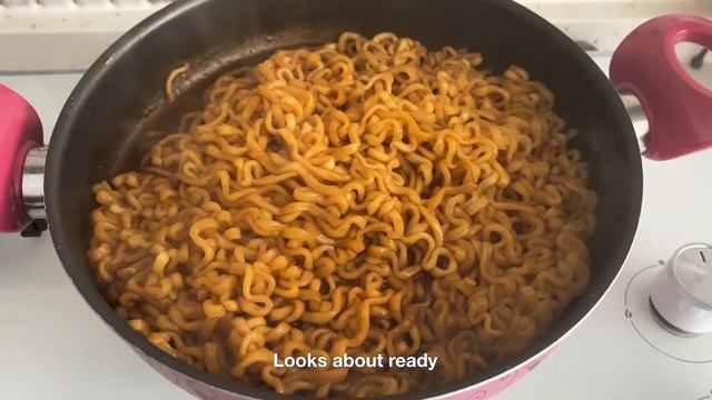 First Time Trying Original Samyang Buldak Hot Chicken Ramen 🔥 смотреть онлайн