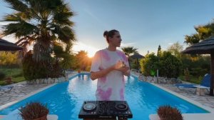 pool sundowner house mix