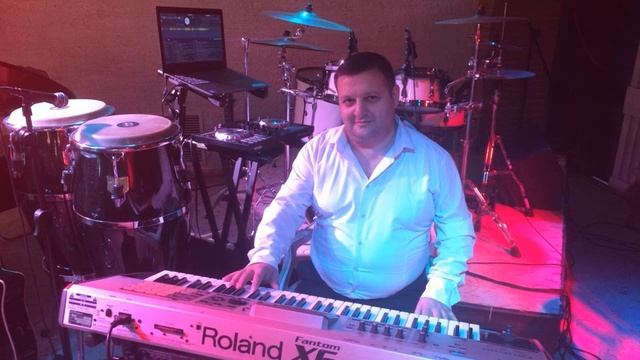Roma Grigoryan - Es Peponem (Instrumental Version) Рома Григорян - Пепо смотреть онлайн