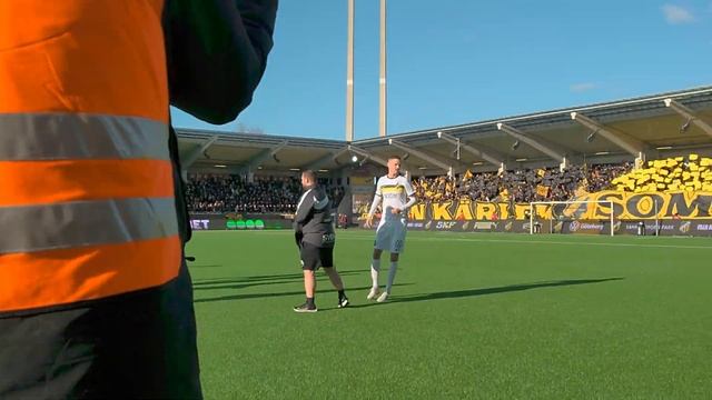 AIK:s tifo (BK Häcken - AIK 4-2) смотреть онлайн
