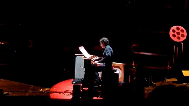 Thomas Bloch, ondes Martenot plays "Euplotes" (O. Touchard / T. Bloch) смотреть онлайн