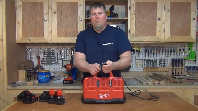 Milwaukee M18 & M12 Rapid Charging Station -  Battery Maintenance