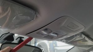 ●Снятие переднего плафона ● Омода С5 ● Очень крепко держится