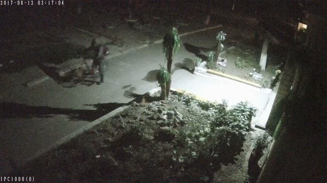 Украл садовое украшение смотреть онлайн
