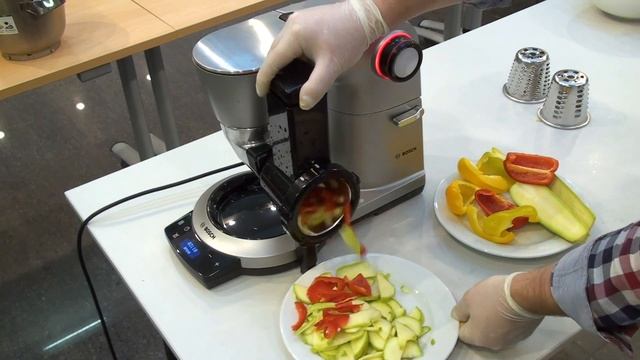 BOSCH OptiMUM MUM9YX5S12 Küchenmaschine / TEST