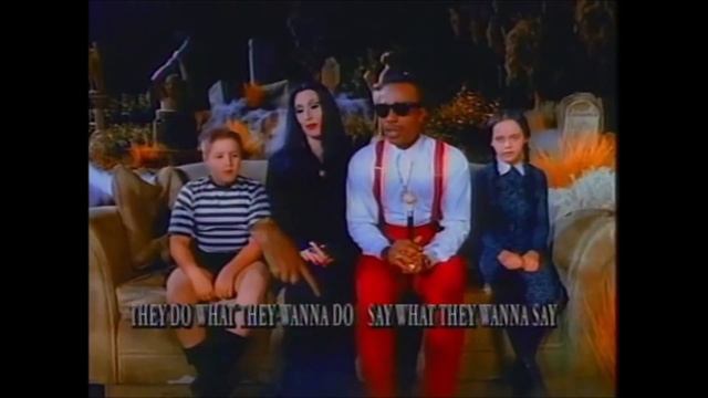 MC Hammer - Addams Groove (An Addams Family Music Video) смотреть онлайн