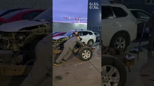 А чё это вы здесь делаете?😁 Полное видео с заменой рамы на канале! смотреть онлайн