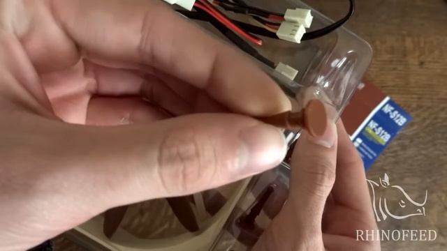 Noctua NF-S12B FLX Unboxing смотреть онлайн