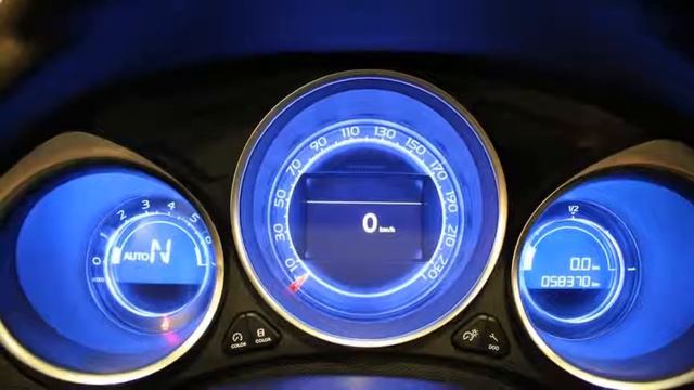 Citroën DS4 1.6 THP So Chic ( Navigatie/ Xenon/ 17