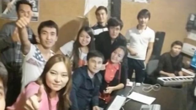 Headliner [KZ] V-alemнің экс-мүшесі Азамат өзінің мықты екенін дәлелдемекші смотреть онлайн