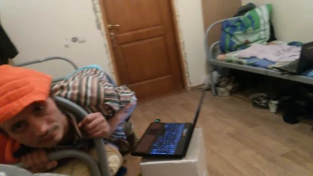 Поедание фунчозы деклассированными элементами в интерьерах постсоветской эпохи смотреть онлайн