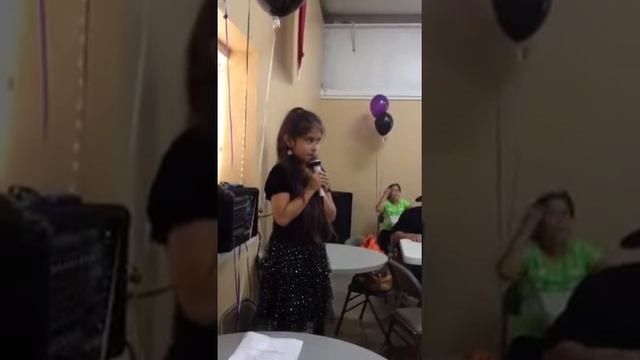 Chloe singing to Miranda lambert смотреть онлайн