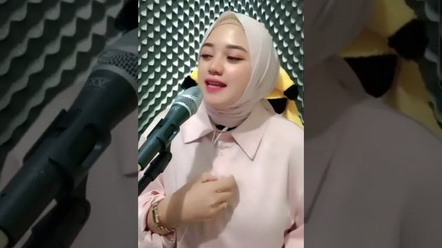 Kesunyian - Evie Tamala, Cover By Elis Yulian смотреть онлайн