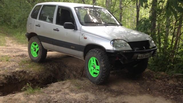 Chevrolet NIva off-road смотреть онлайн