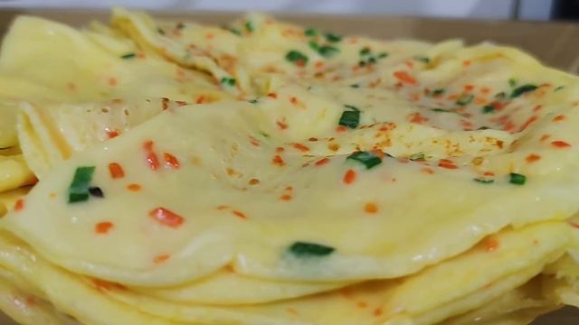 陕北媳妇用3包牛奶做煎饼，过程简单好做又营养，堪称早餐必备【胖手手丹丹】 смотреть онлайн