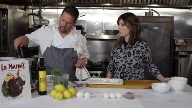 You’ll Never Believe How Restaurants Poach Eggs смотреть онлайн