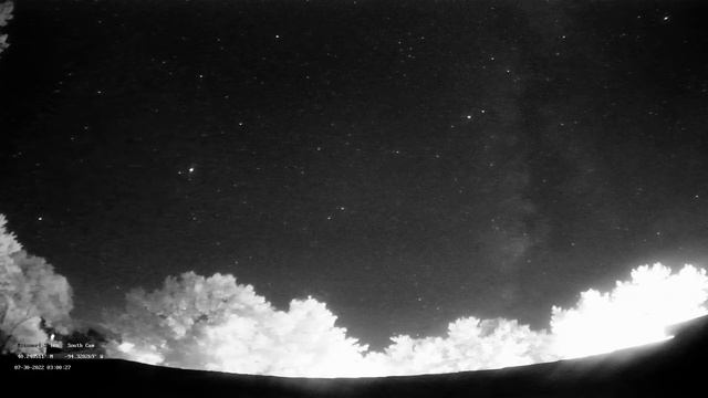 Bright Alpha Capricornid Meteor Flash - July 30, 2022 - Albany, Missouri смотреть онлайн