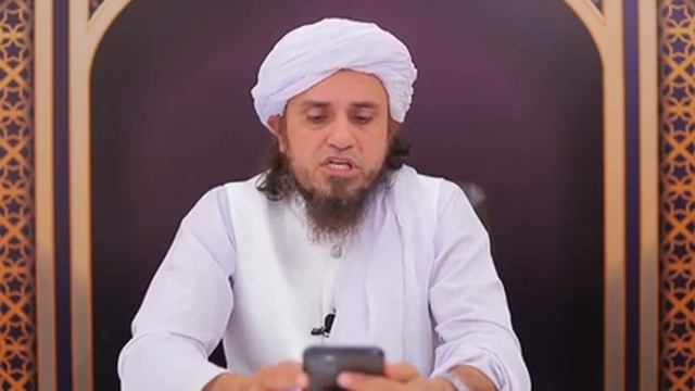 Zer-e-naaf baal kahan se katna chaiye - Mufti Tariq Masood смотреть онлайн