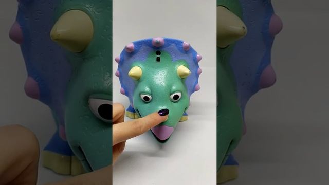 Интерактивный динозавр на батарейках смотреть онлайн