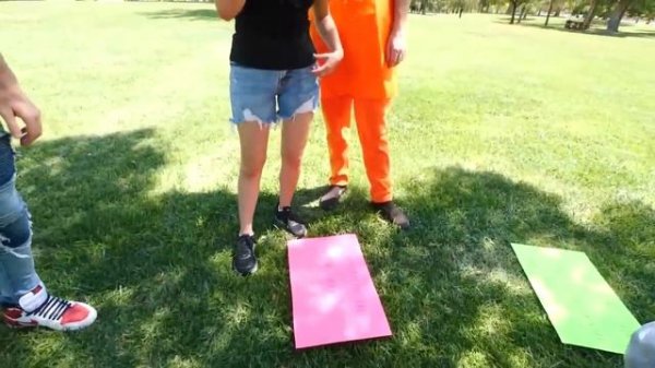 Vy Qwaint! SURVIVE this Extreme BOARD GAME Challenge w  Fun Mini Games Battles IRL