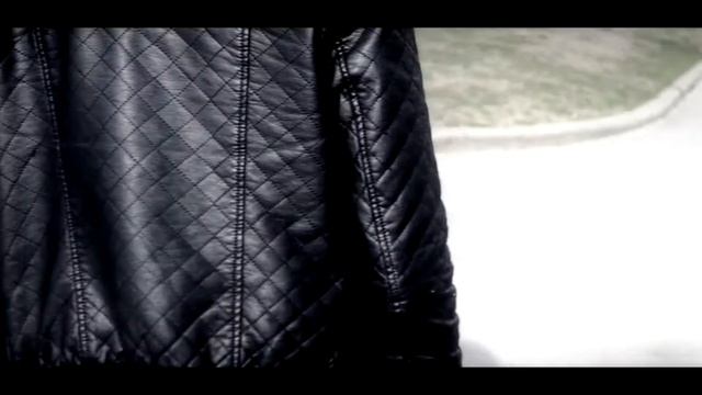 - Zaayro Feat Nyssa - " La Vie Me Berce " - [ Clip Officiel ] ( Réalisée Par " Crack Musik ) смотреть онлайн