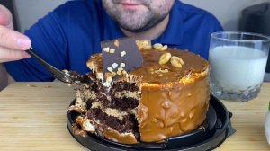 ASMR EATING CHOCOLATE CAKE SNICKERS MUKBANG (EATING SOUNDS) EATING SHOW