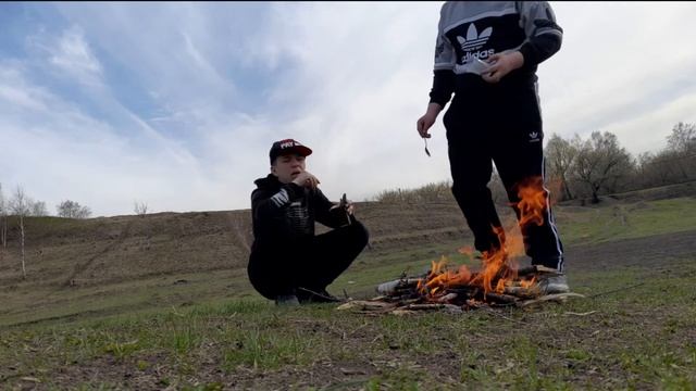 ВЛОГ #1 : ХАВАЕМ ТУШЁНКУ В ЛЕСУ смотреть онлайн