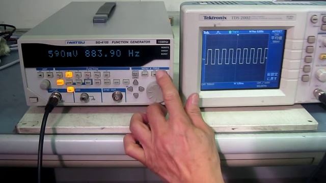 IWATSU ELECTRIC SG-4105 Function Generator　動作確認 смотреть онлайн