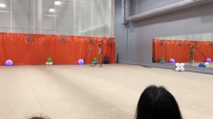 Художественная гимнастика, выступление с лентой