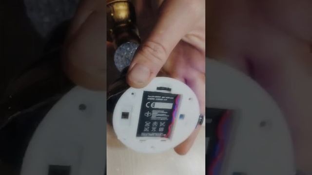 Доработка светильника с батареек типа "ААА" на Литиевый аккумулятор:) смотреть онлайн