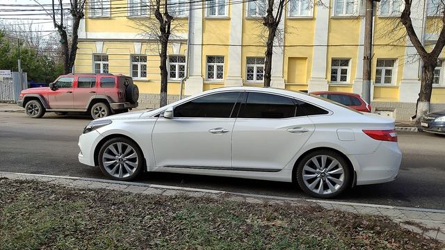 Hyundai Grandeur смотреть онлайн