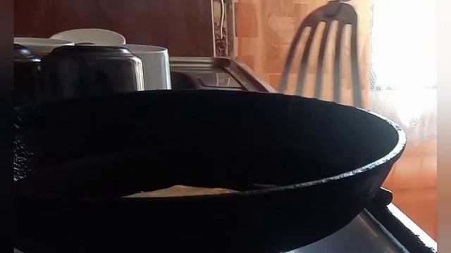 Блинчики с бананом смотреть онлайн