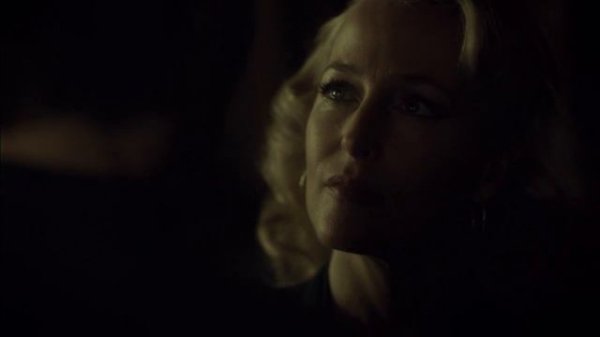 Hannibal & Bedelia kissing