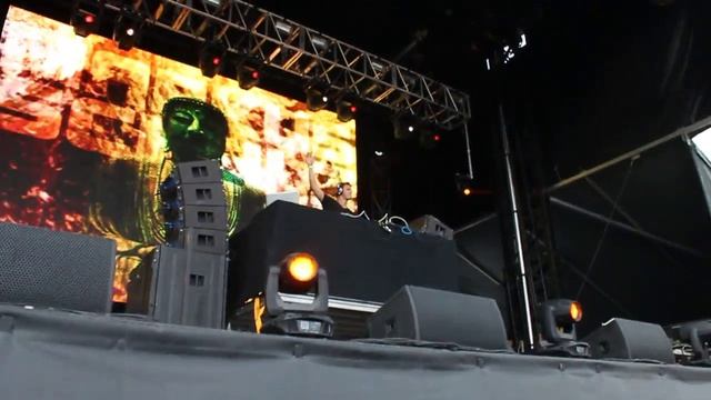 Markus Schulz - Slim Funk Soul Brother - ID Festival 2011 - Bristow, VA (HD) смотреть онлайн
