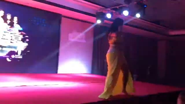 Абрахим Ханан в Китае шааби Abrakhim Hanan In China Shaabi