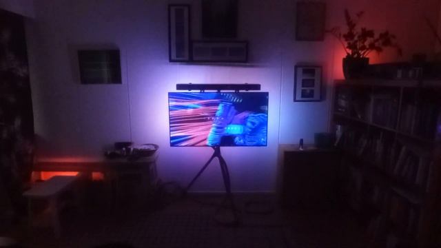 Philips 48OLED806 Ambilight front смотреть онлайн