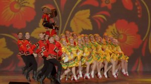 «Русские тройки», Ансамбль «Зарница». «Russian Troikas», Ensemble «Zarnitsa».