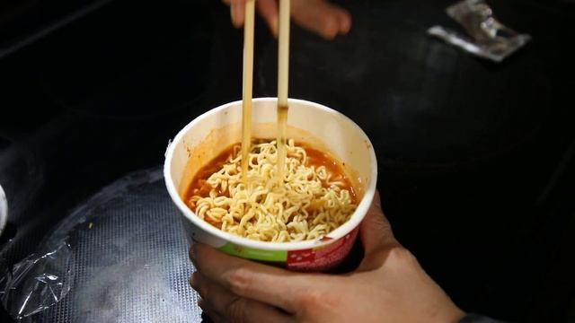 Jongga Kimchi Ramen Review