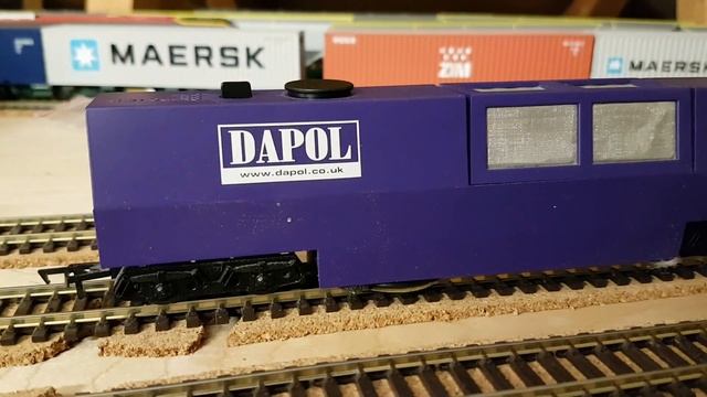 New Junction - Under Closer Inspection: Dapol track cleaning wagon смотреть онлайн